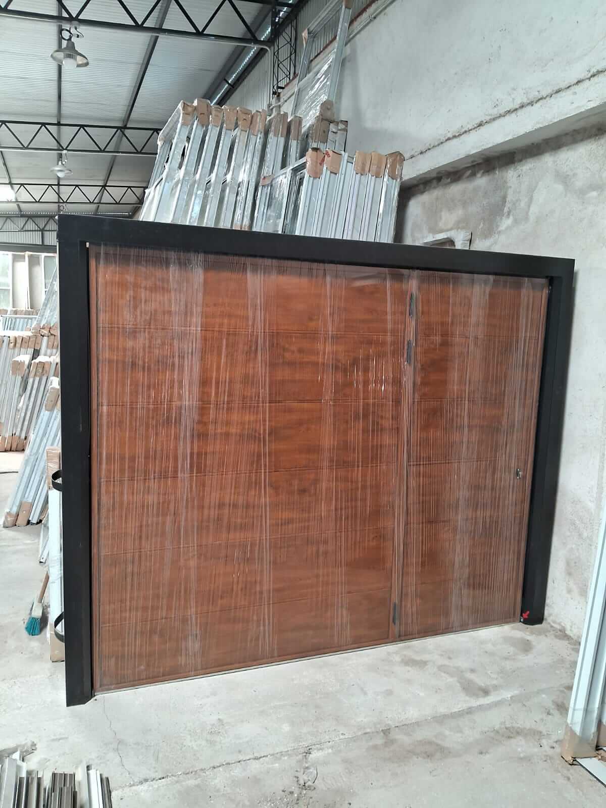 Porton simil madera levadizo